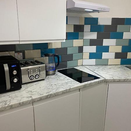 1 Bedroom Luxury Apartments By London City Kültér fotó